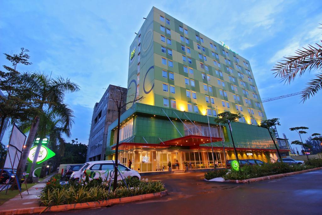 Zest Harbour Bay Batam By Swiss-Belhotel International Nagoya Exterior photo